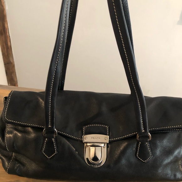 PRADA ..... leather handbag - Picture 14 of 16